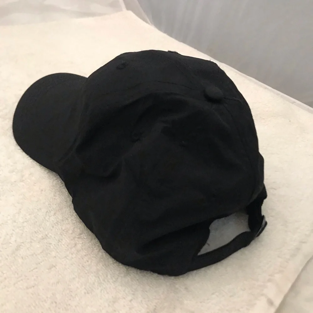 GATAM Adjustable Black Cap